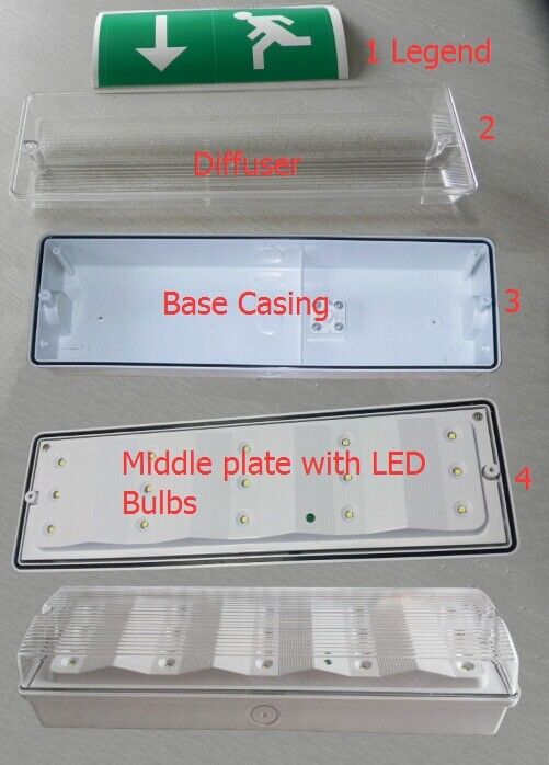 Luce di emergenza ricaricabile impermeabile 3W LED per zone umide con involucro in ABS IP65 L102M